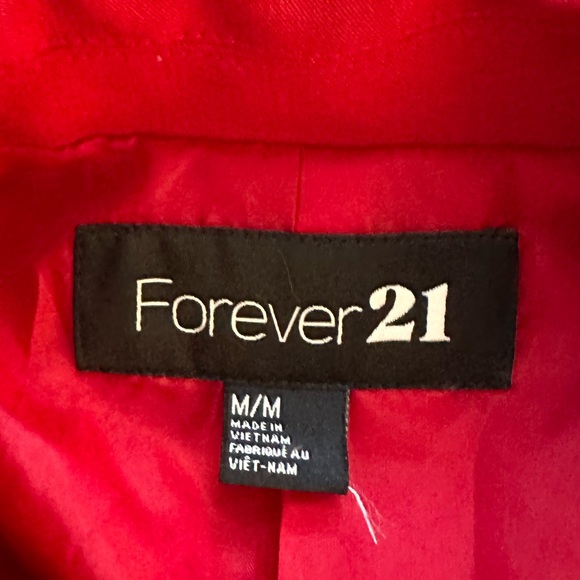 Red jacket - Picture 2 of 7